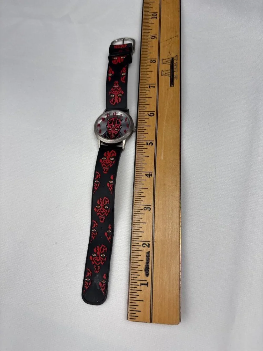 Star Wars Darth Maul Watch Black/Red Band Graphic Dial Battery Operated